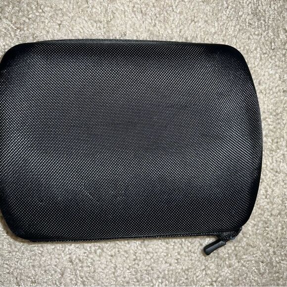 BLACK & DECKER BULLSEYE LASER LEVEL/ STUD FINDER Auto-Leveling Interior Line - Picture 6 of 6